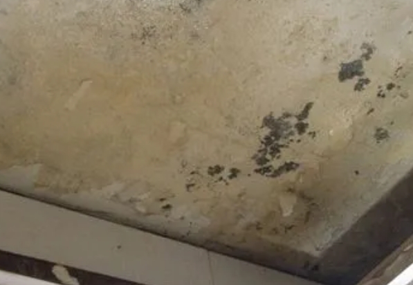 老城阳台漏水维修公司分享下老城卫生间渗水维修需要注意哪些问题。